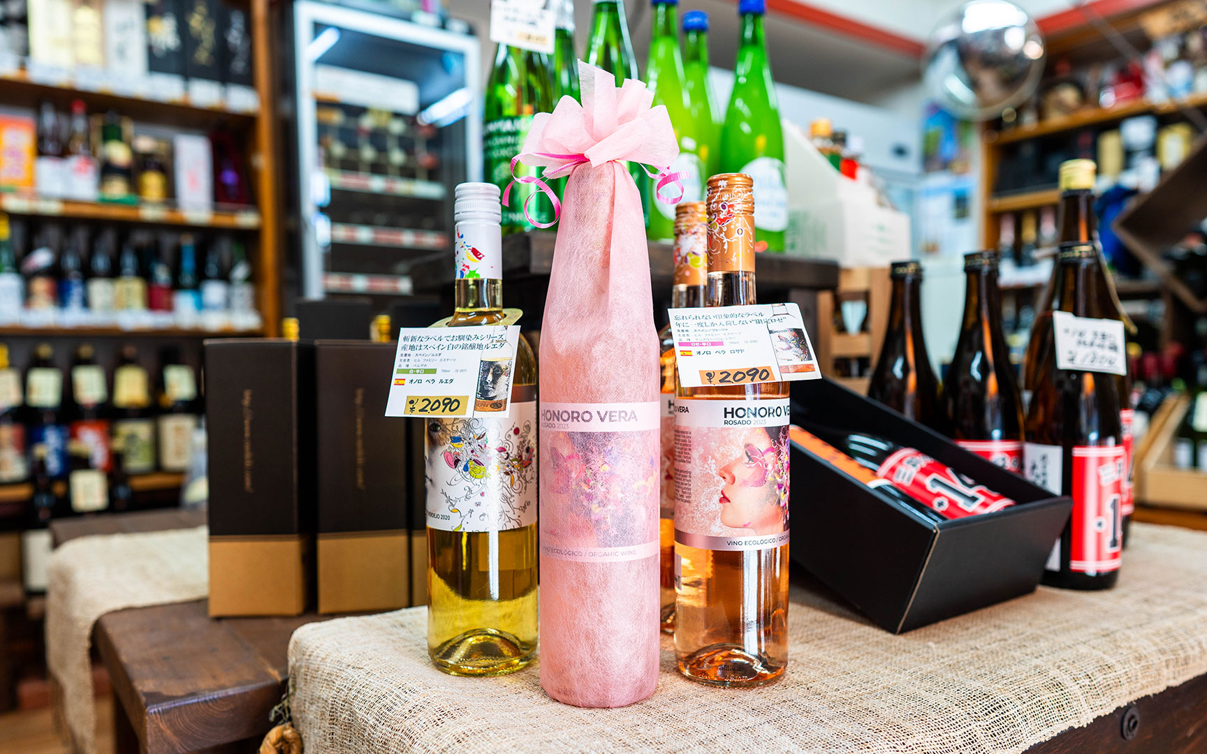 母の日に贈る、花咲くボトルのオーガニックワイン「オノロ・ベラ」